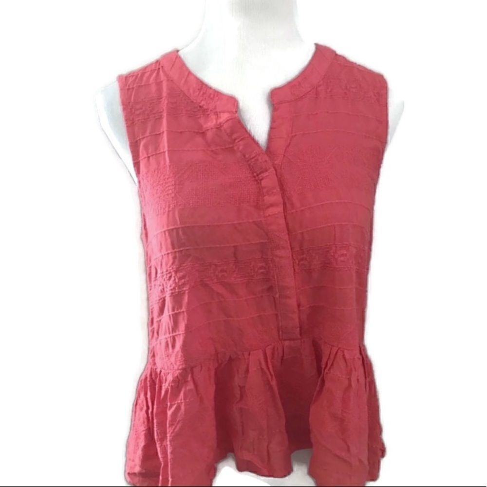 New! Cupcakes & Cashmere Sleeveless Peplum Top Sz L